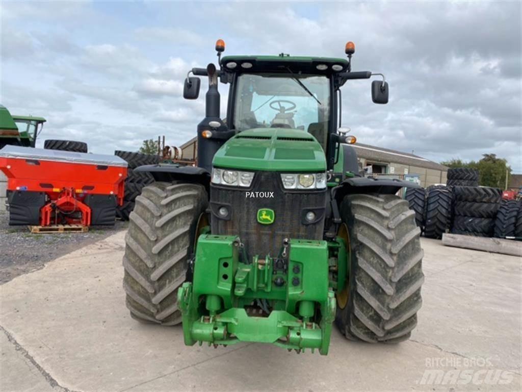John Deere 8370R Traktorok