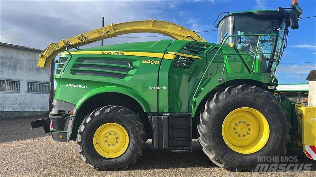 John Deere 8400 Szecskázók