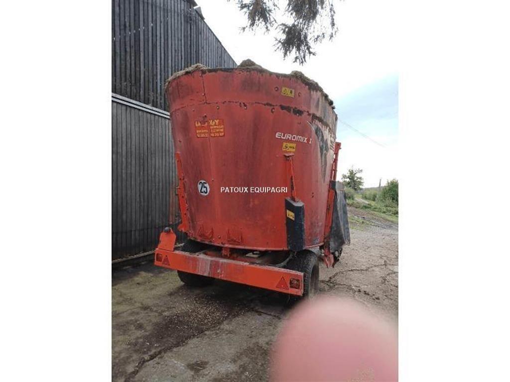Kuhn 1070 Takarmánykeverők