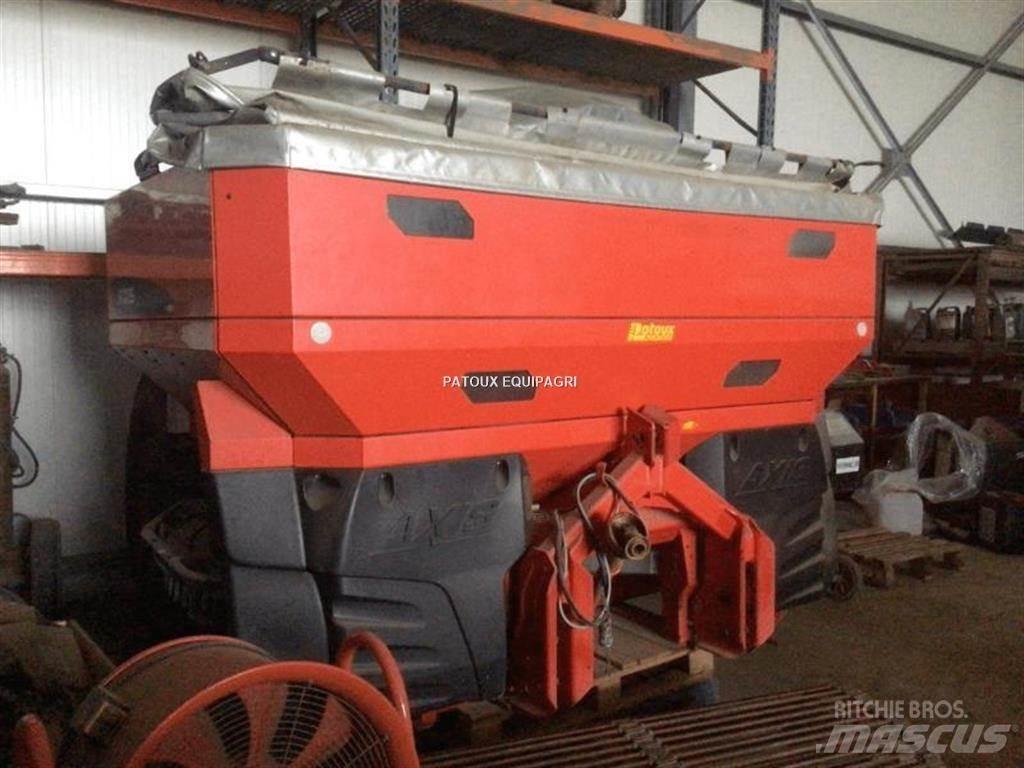 Kuhn AXIS50.1W Műtrágyaszórók