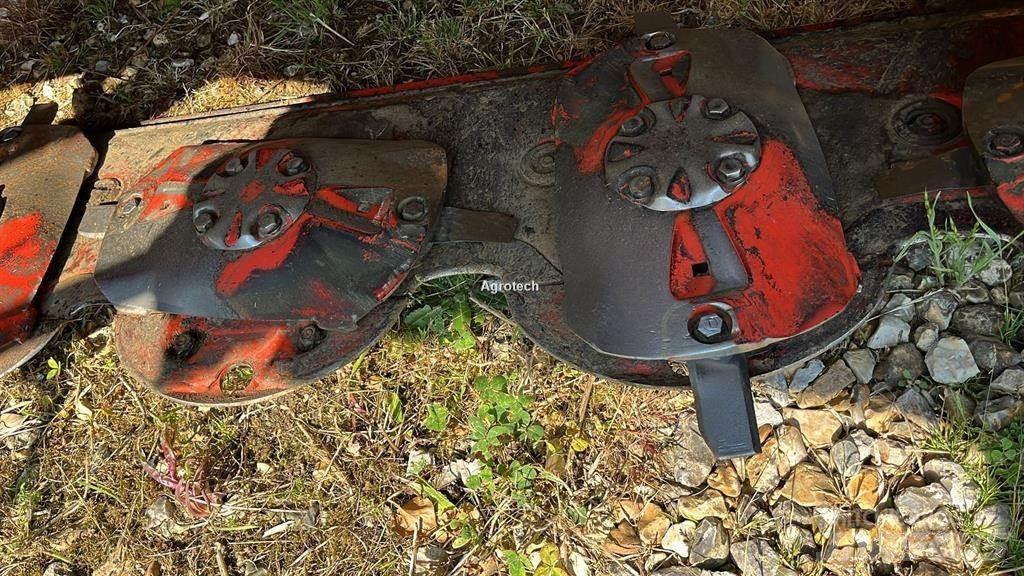 Kuhn GMD 4011 FF Kardánhajtású ekék és Forgó-boronák