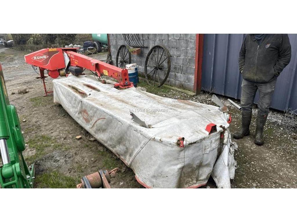 Kuhn GMD4010 Kardánhajtású ekék és Forgó-boronák