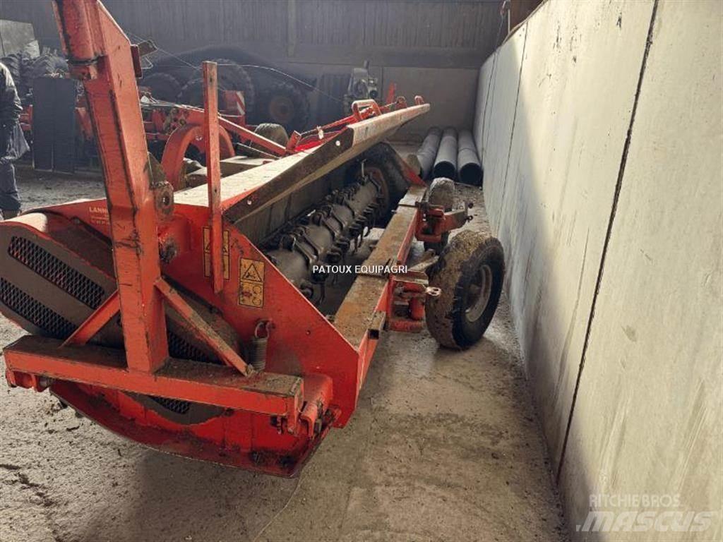 Kuhn NK3201 Kardánhajtású ekék és Forgó-boronák
