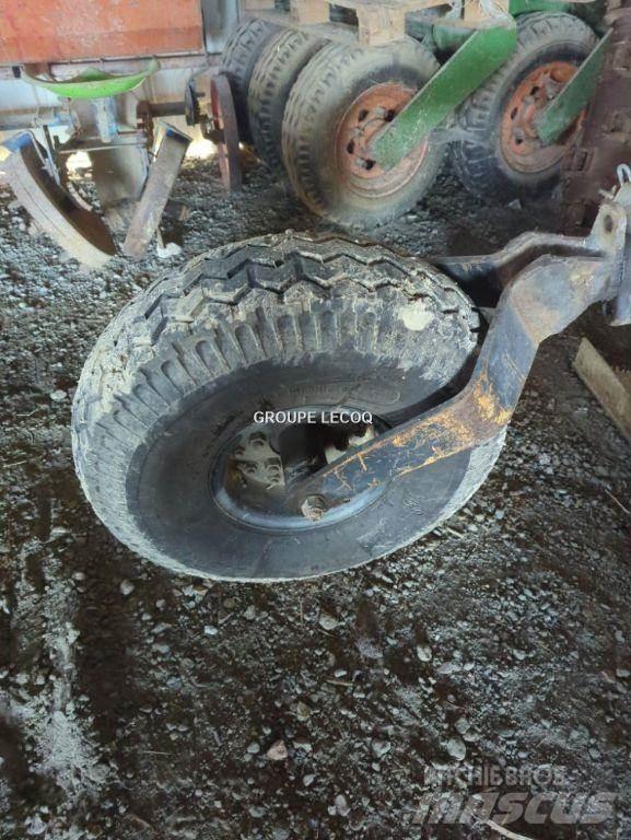 Kuhn VM 180 Hagyományos ekék