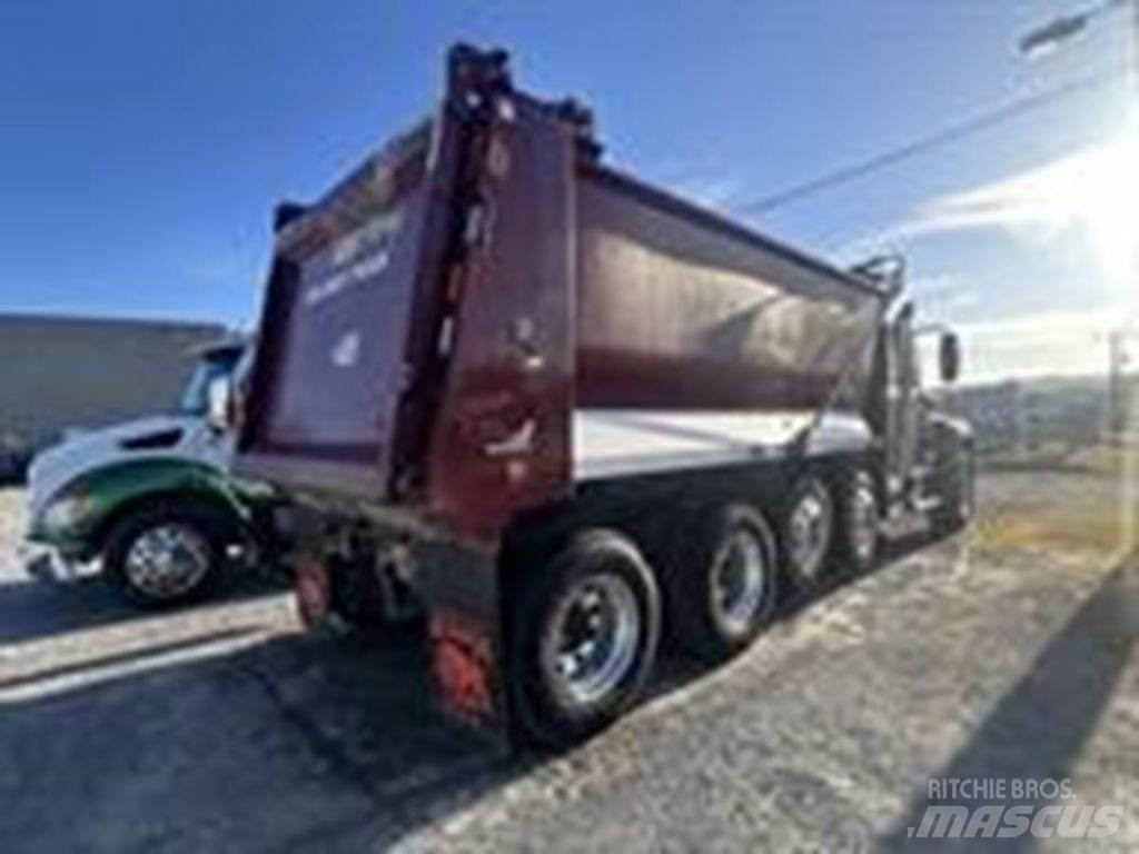 Mack GR104FR Billenő teherautók