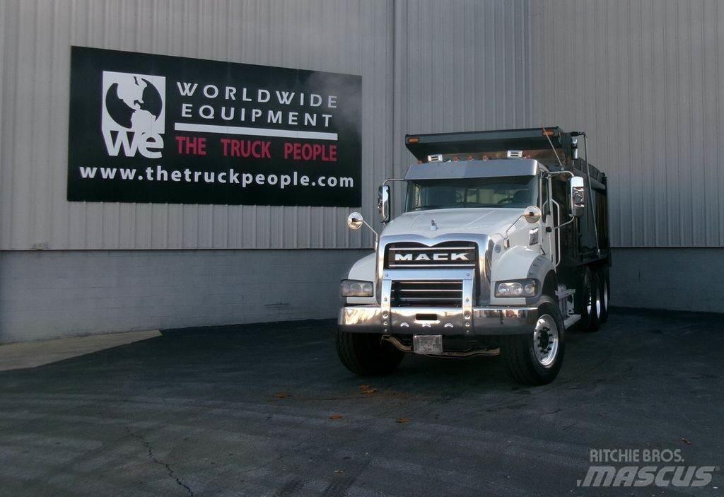 Mack GR64F Billenő teherautók