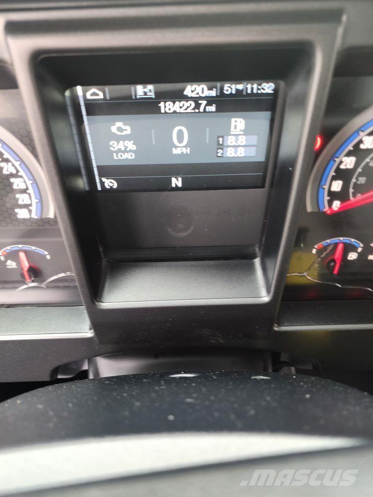 Mack MD6 Billenő teherautók