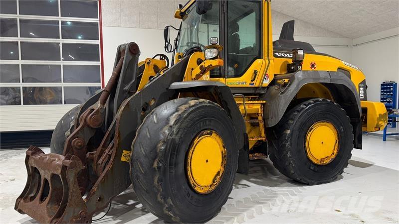 Volvo L 110 H Gumikerekes homlokrakodók