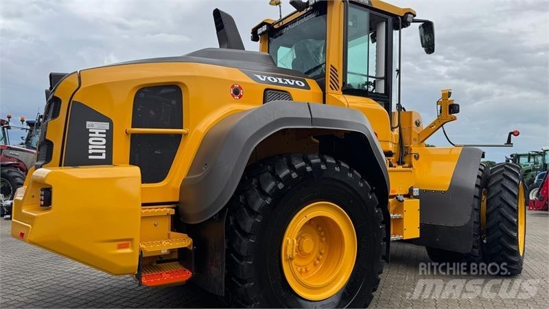 Volvo L 110 H Gumikerekes homlokrakodók