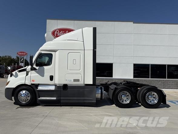 Freightliner CASCADIA 116 Nyergesvontatók