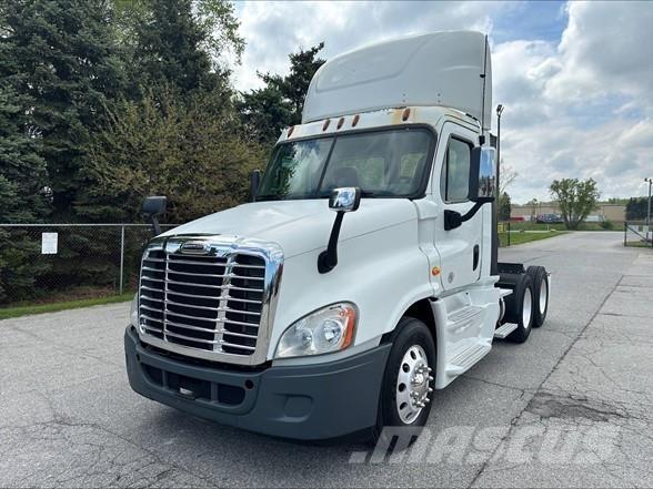 Freightliner CASCADIA 125 Nyergesvontatók
