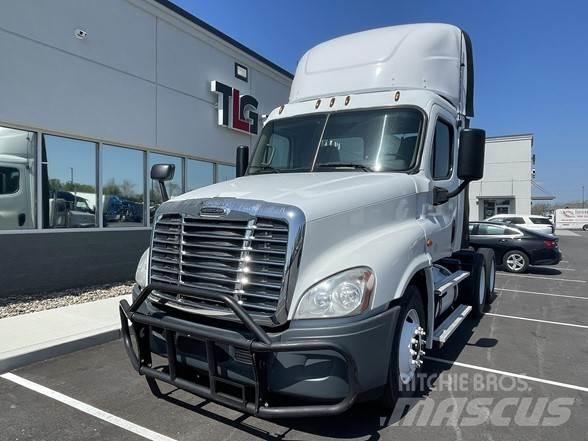 Freightliner CASCADIA 126 Nyergesvontatók