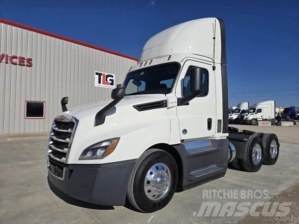 Freightliner CASCADIA 126 Nyergesvontatók