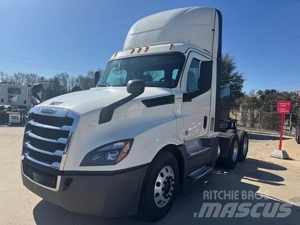 Freightliner CASCADIA 126 Nyergesvontatók