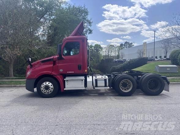 Freightliner CASCADIA 126 Nyergesvontatók