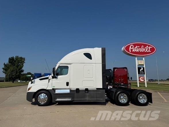Freightliner CASCADIA 126 Nyergesvontatók