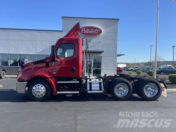Freightliner CASCADIA 126 Nyergesvontatók