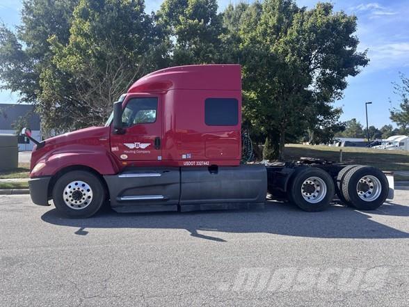 International LT Nyergesvontatók