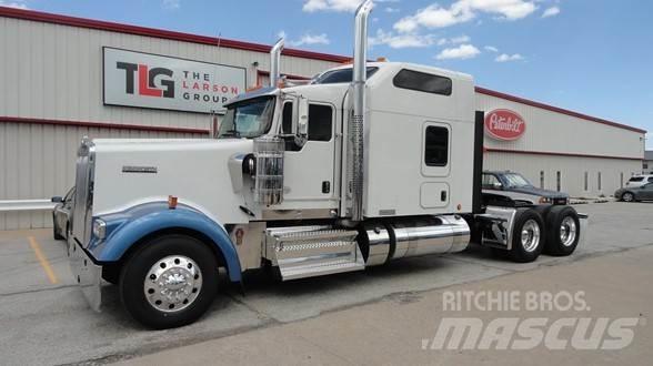 Kenworth W900L Nyergesvontatók