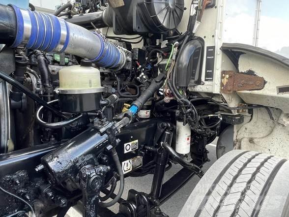 Peterbilt 337 Nyergesvontatók