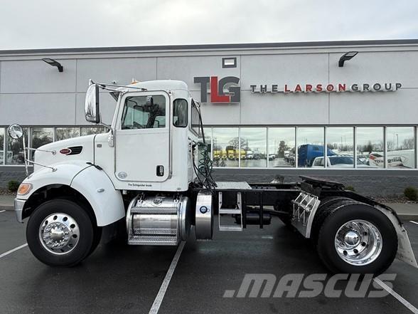 Peterbilt 337 Nyergesvontatók