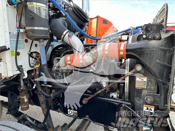 Peterbilt 337 Dobozos teherautók