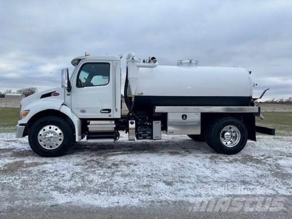 Peterbilt 536 Tartályos teherautók