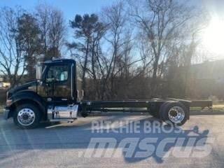 Peterbilt 536 Fülkés alváz