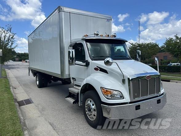 Peterbilt 536 Dobozos teherautók