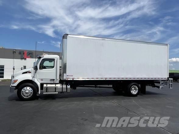 Peterbilt 536 Dobozos teherautók