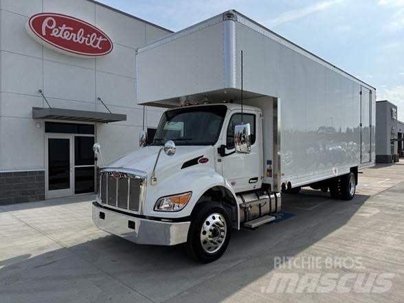 Peterbilt 536 Dobozos teherautók