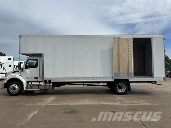Peterbilt 536 Dobozos teherautók