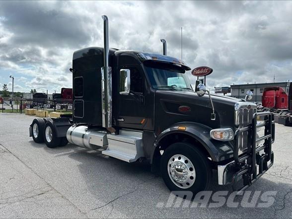 Peterbilt 567 Nyergesvontatók