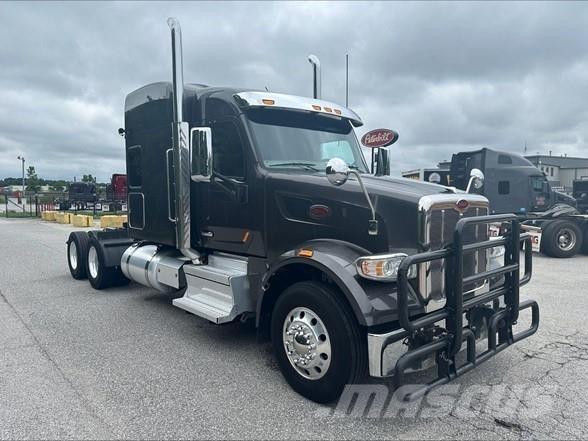 Peterbilt 567 Nyergesvontatók