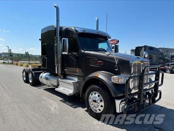 Peterbilt 567 Nyergesvontatók