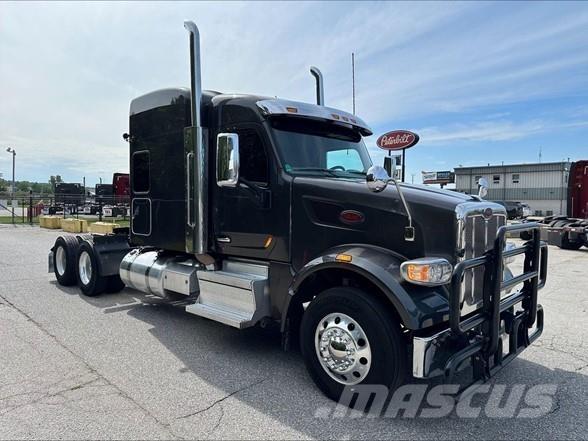 Peterbilt 567 Nyergesvontatók
