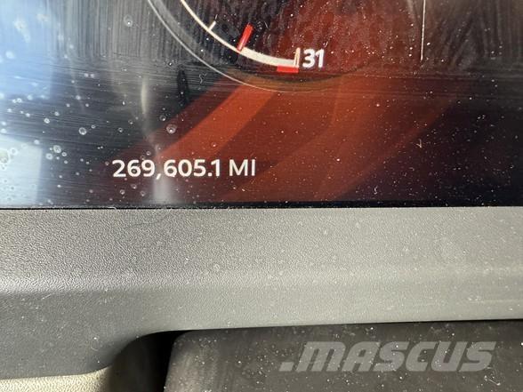 Peterbilt 567 Nyergesvontatók