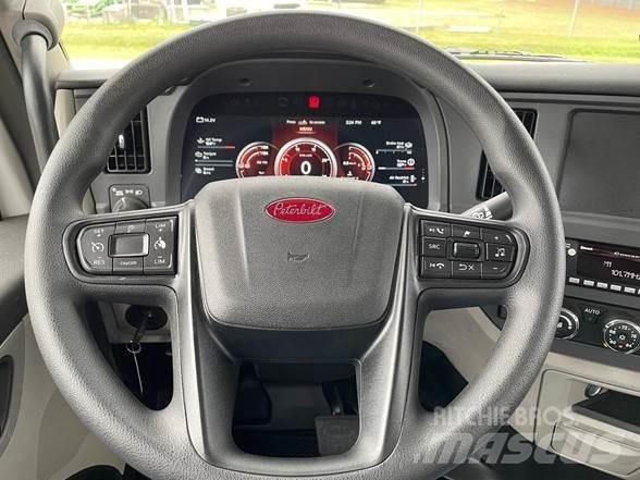 Peterbilt 567 Billenő teherautók