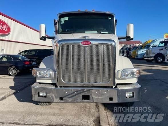 Peterbilt 567 Fülkés alváz