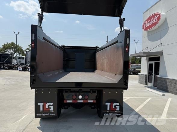 Peterbilt 567 Billenő teherautók