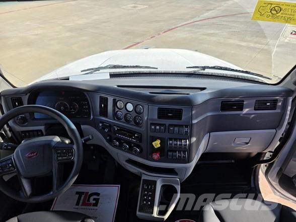 Peterbilt 567 Billenő teherautók