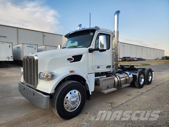 Peterbilt 567 Nyergesvontatók