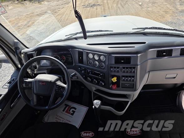 Peterbilt 567 Nyergesvontatók