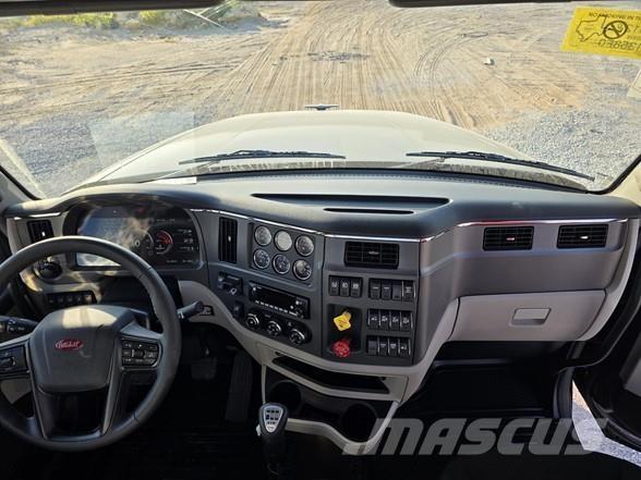 Peterbilt 567 Nyergesvontatók