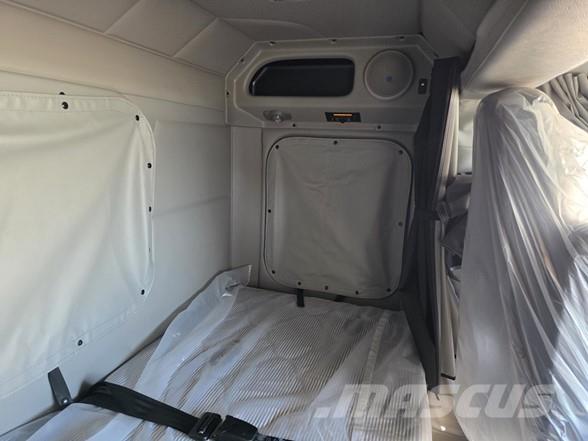 Peterbilt 567 Nyergesvontatók