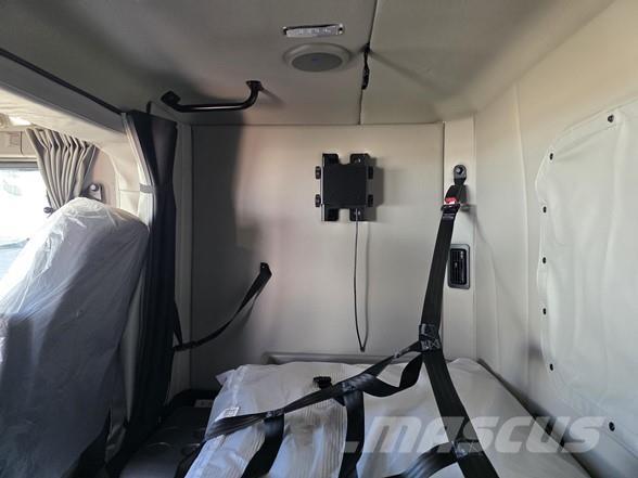 Peterbilt 567 Nyergesvontatók