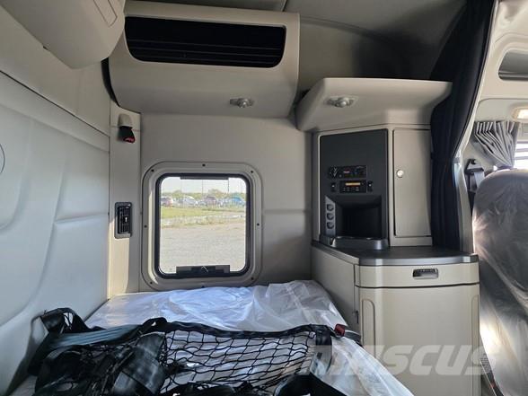 Peterbilt 567 Nyergesvontatók