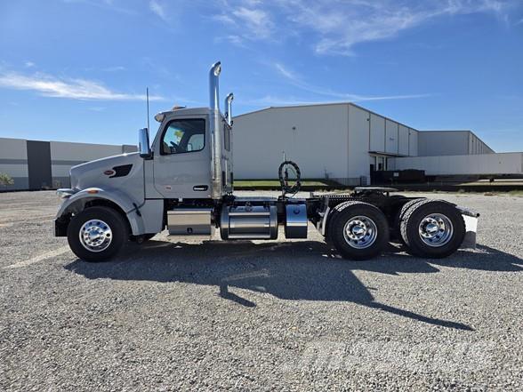 Peterbilt 567 Nyergesvontatók