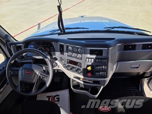 Peterbilt 567 Nyergesvontatók