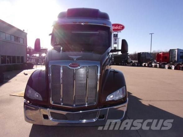 Peterbilt 579 Nyergesvontatók
